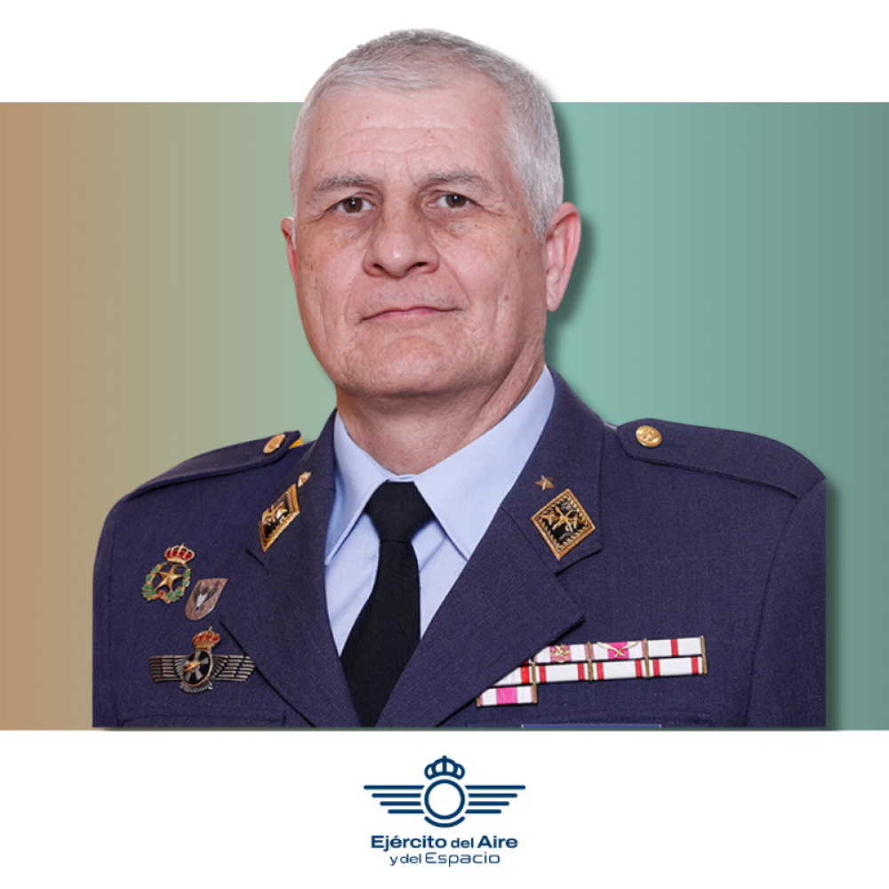 Général de division aérienne Rafael GÓMEZ BLANCO